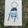 Mini Klappstuhl Schlüsselanhänger, silberner Spiegel Acryl Anhänger für Auto Tasche. - Spiegeldunkelgrau