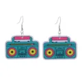 Retro Kassettenrekorder Holzohrenringe Detailaufnahme, kreatives Musik-Schmuckdesign fuer Damen. - Stil 1 Radio