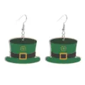 Hölzerne St. Patricks Day grüne Hut Ohrringe Detailaufnahme, Kleeblatt Motiv Design. - Stil 12 (Irischer Hut)