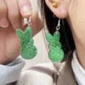 Grüne Glitzer Acryl Osterhase Ohrringe, süße Tier Baumel Ohrringe für Frauen Mädchen Alltag. - Einzelner Hasenstil / Grün