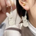 Glitzer Acryl Ostereister Ohrringe für Damen, süße funkelnde Tier Ohrhänger Schmuck. - Einzelner Hasenstil / Silber