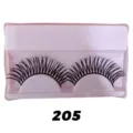 Detailaufnahme von dichten und geschwungenen künstlichen Wimpern auf rosa Schale für Augen-Make-up. - Stil 205 (Paarpackung)