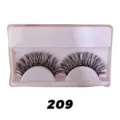 Detailansicht dicker und geschwungener künstlicher Wimpern in rosa Schale, Modell 209 natur. - Stil 209 (Paarpackung)
