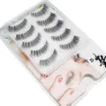 Detailansicht natürlicher künstlicher Wimpern in transparenter Verpackung für Augen-Make-up. - Fünf Paare Verjüngte Wimpern M20
