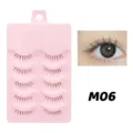 Natürliche 5 Paar künstliche Wimpern mit rosa Ablage für Alltags- und Cosplay-Make-up M06 - M06 Stil / 5 Paar Set