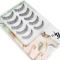 Natürliche künstliche Wimpern im Mehrfachset mit transparenter Verpackung für das Augen Make-up. - Fünf Paare Verjüngte Wimpern M27