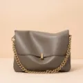 Grey leather shoulder bag for women with a stylish chunky gold chain strap and metal clasp. - 28x13x21cm / Pine Brown