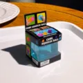 Pallina antistress cubo blu, giocattolo sensoriale morbido a rimbalzo lento, fai da te. - 5,5 cm (In Scatola) / Blu