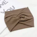 Braunes Twist Stirnband für Damen, weiches elastisches Haarband für Yoga und Sport. - Kaffeebraun