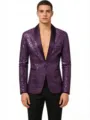 Detalle de blazer de lentejuelas moradas con cuello chal y textura de tela brillante para fiesta. - Púrpura