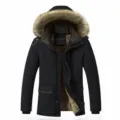 Giacca invernale imbottita da uomo con cappuccio, collo in pelliccia sintetica e interno caldo. - Taglia M / Nero