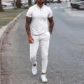 Herren Kurzarm Polohemd und Jogginghose Zweiteiler Set lässiges Sommer Outfit Detail Ansicht. - S / Set / Weiß