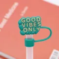 Silikon Strohhalmabdeckung mit Good Vibes Only Spruch, wiederverwendbar, süß. - Grüner Buchstabe 10 mm