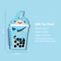 Niedlicher Cartoon Hai Boba Becher PVC Weichcover Spiralnotizbuch tragbarer Block 80Bl - Milchtee-Delfin