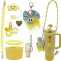 Ensemble d'accessoires pour gobelet Stanley avec chaînes de fleurs jaunes et jolie peluche. - Ensemble de 8 pièces nuage blanc sourire jaune
