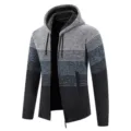 Vista dettagliata del cardigan con cappuccio da uomo in maglia, felpato grigio. - Taglia M / Grigio Chiaro
