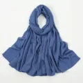 Blauer einfarbiger, weicher geknitterter langer Schal, modisches Damen Kopftuch und Hijab. - 25#Königsblau