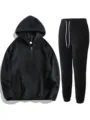 Completo da uomo in pile nero con felpa con cappuccio mezza zip e pantaloni sportivi. - Taglia S / Set / Nero