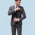 Heren grijs driedelig pak slim fit zakelijk formeel blazer gilet broek set voor bruiloft. - donkergrijs