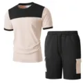Set estivo da uomo casual con t-shirt a maniche corte color-block e pantaloncini cargo - Albicocca