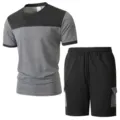 Set sportivo colorblock da uomo con maglietta a maniche corte e pantaloncini cargo - Taglia S / Top e Pantaloni / Grigio