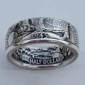 Anillo vintage estilo moneda de 1945 Half Dollar en aleación de plata antigua para unisex - Talla 7 / Plata antigua