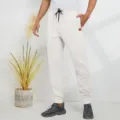 Pantalon de survêtement en tricot pour homme avec cordon et poignets. Confortable au quotidien. - Blanc