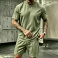 Set di camicia a maniche corte e pantaloncini in lino da uomo per estate e spiaggia. - Taglia S / Top e Pantaloni / Verde