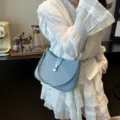 French retro light blue saddle bag women's fashion minimalist versatile underarm crossbody bag - Blue