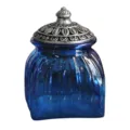 Europaeischer barocker blauer Glas-Vorratsbehälter mit verziertem silbernen Deckel für die Küche. - Quadratisches Vorratsglas / Saphirblau