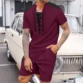 Lässiges Herren Kurzarm T-Shirt mit Schnürung und Shorts Zweiteiler für Sommer. - S / Oberteil und Unterteil / Burgunderrot