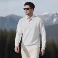 Camisa polo de manga larga para hombre con textura jacquard, solapa y detalle de botones. - S / Tops / Blanco
