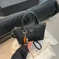 Bolso de mano plisado negro para mujer bolso de hombro vintage elegante con asa y colgante - Negro