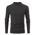 Vista detallada de la camiseta termica negra de manga larga con cuello alto y tela suave. - M / Tops / Gris oscuro