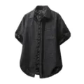 Camisa de hombre negra de manga corta vintage texturizada casual con bolsillo. - S / Tops / Negro