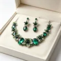 Elegant green crystal floral jewelry set with necklace and drop earrings in a gift box - Oval Main Stone Necklace Earring Set / Deep Green (YZ001)