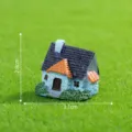 Miniature brick villa house figurine for micro-landscape decor, size 3.1cm x 2.8cm - Model B House / 高2.8cm x 宽3.1cm