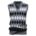Men's V-neck argyle knit sweater vest, casual pullover sleeveless winter top in grey. - Light Gray