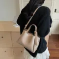Trendy bucket bag women's autumn new texture large capacity shoulder crossbody bag chic - Khaki