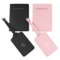 PU Leder Reisepasshülle und Kofferanhänger Set Detail, schwarze und rosa Reiseaccessoires. - 4-teiliges Set / Schwarz und Rosa