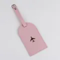 Etichetta bagaglio in pelle PU rosa con icona di aeroplano e fibbia in metallo per valigie. - Rosa