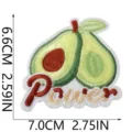 Detailansicht des Avocado-Stickaufnähers, Nahaufnahme des süßen Frucht-Abzeichens. - Avocado-Stil(S24SG-135-02)