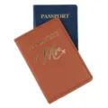Set di copertine per passaporto in pelle PU con design stampato in oro per coppie. - Marrone