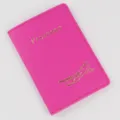 Copripassaporto in pelle PU rosa vivo con motivo aeroplano dorato porta documenti - Rosso rosa