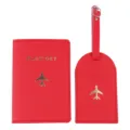 Set porta passaporto e etichetta per valigia in pelle PU rossa con aereo dorato da viaggio. - Rosso