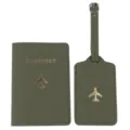 Set porta passaporto e etichetta valigia in pelle PU verde con motivo aereo. - Verde militare