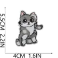 Nahaufnahme des süßen grauen Katzenstickerei-Aufnähers für DIY-Kleidung und Taschen. - Grau Weiß Genähte Katze (X31XM-09-25)