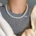 Elegant round white pearl choker necklace for women with a minimalist french style - Artificial Pearl Necklace with Magnetic Clasp / 10mm [40cm] / White