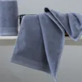 Serviette de bain en coton doux de couleur bleue, absorbante et confortable pour usage quotidien. - Gris Moyen