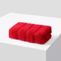 Serviette de visage rouge en pur coton pour usage quotidien, douce et tres absorbante. - Rouge